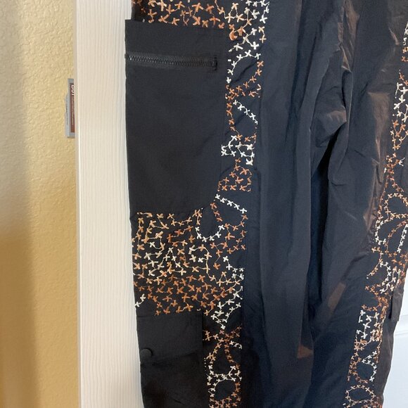 NWT FP Movement embroidered joggers XL - Picture 4 of 10